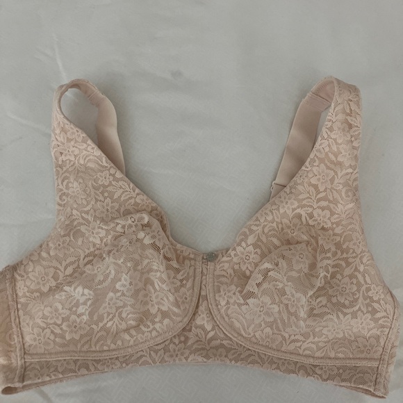 Breezies Floral Lace Wirefree Support Bra - champagne (sz 34C) A288000 - Picture 2 of 4